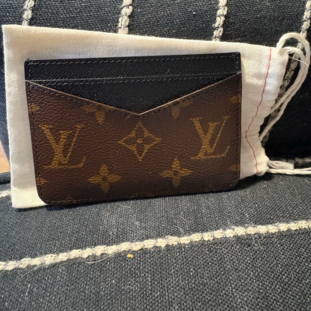 Louis Vuitton Monogram Card Holder